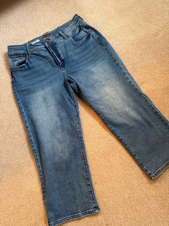 Kut from the Kloth Denim - Kut from the Kloth Relaxed Straight-Leg Jeans in Medium Blue Wash Lucy high rise